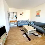 Bright & Spacious 2bd Flat With Balconies - Near Mall Of By Flat Mаnager *