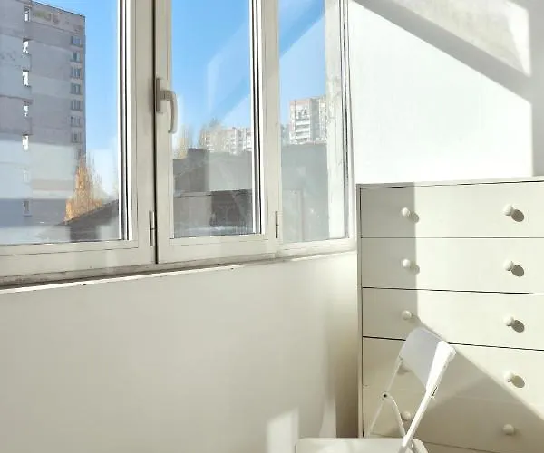 2-bdr Flat Near The Mall, Spacious & Cozy By Flat Mаnager アパート ソフィア