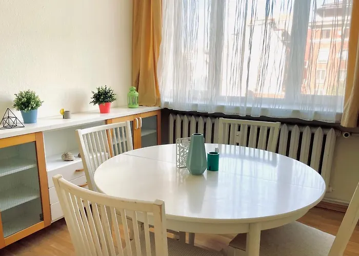 2-bdr Flat Near The Mall, Spacious & Cozy By Flat Mаnager Sofia