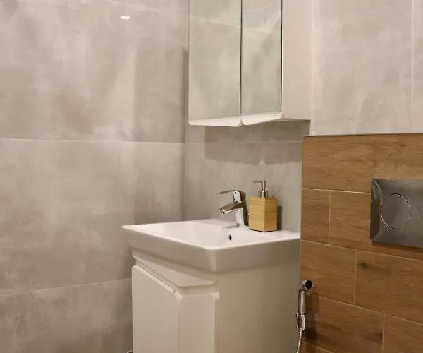 2-bdr Flat Near The Mall, Spacious & Cozy By Flat Mаnager Apartment Sofia