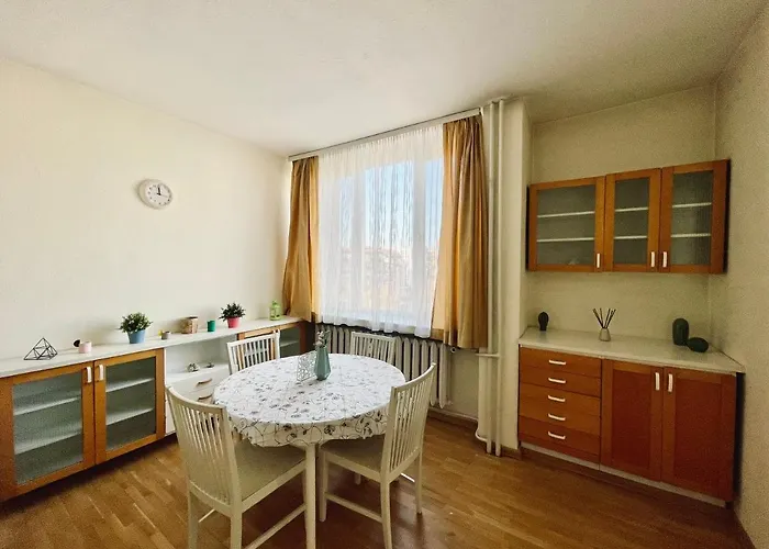 Apartment 2-bdr Flat Near The Mall, Spacious & Cozy By Flat Mаnager
